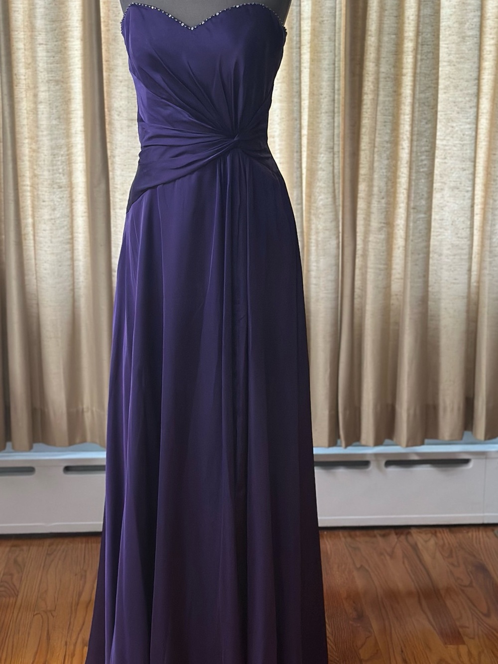 Elegant Strapless Maxi Dress in Deep Purple with Twisted Waist